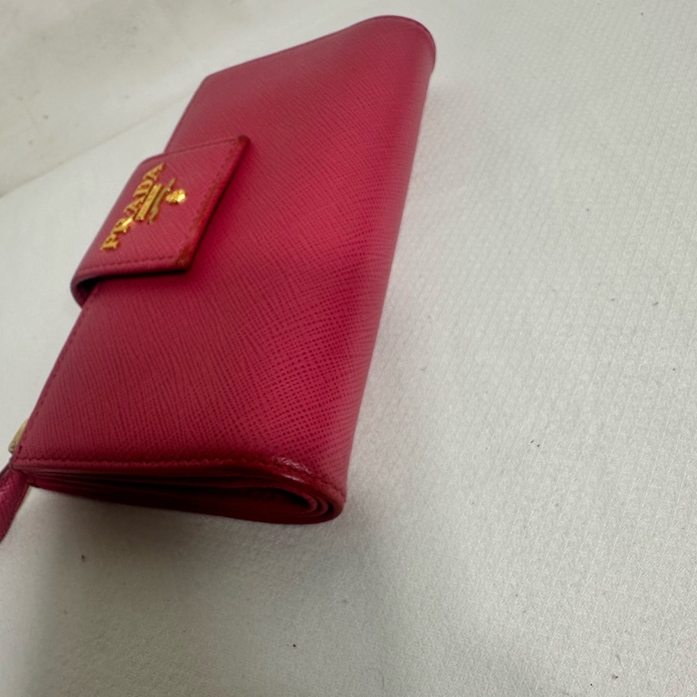 Prada Wallet - Picture 5 of 11